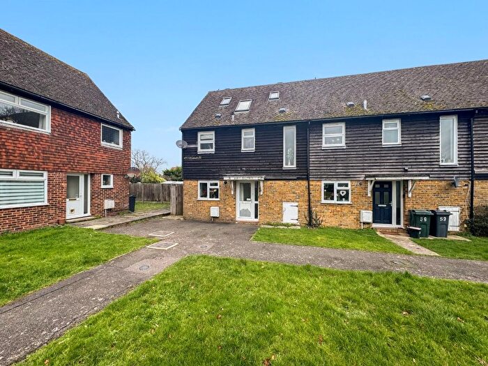 3 Bedroom End Terrace House For Sale In Cheeselands, Biddenden, Ashford, TN27