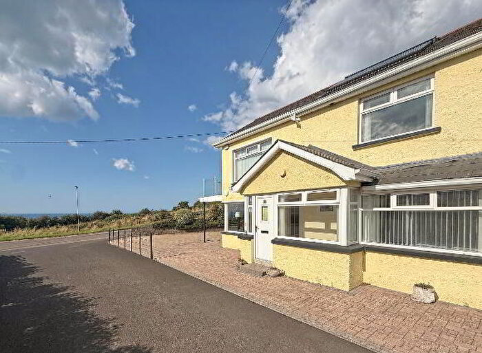 4 Bedroom Semi-Detached House For Sale In Craigahulliar Road, Portrush, BT56