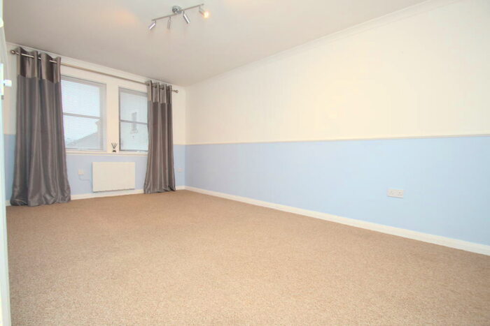 2 Bedroom Flat To Rent In James Street, Stirling, FK8