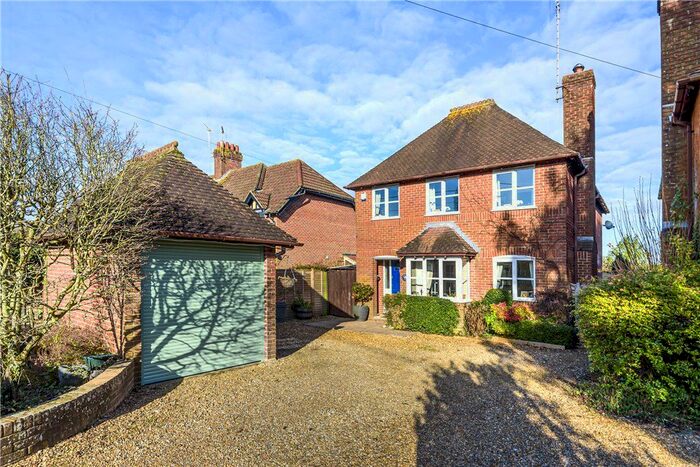 4 Bedroom Detached House For Sale In White Hart Lane, Cadnam, Southampton, Hampshire SO40