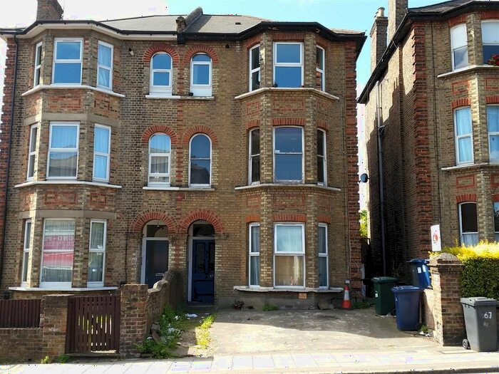 2 Bedroom Flat To Rent In Church Road, Hendon, London, NW4