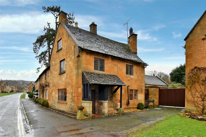2 Bedroom Semi-Detached House To Rent In High Street, Broadway, Worcestershire, WR12