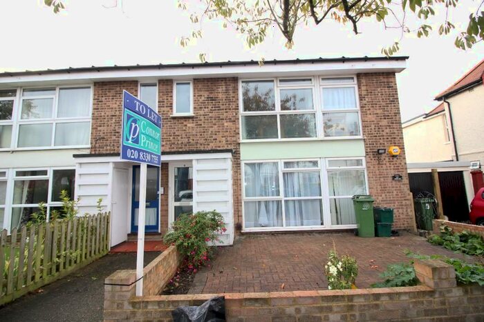 2 Bedroom Maisonette To Rent In Hampton Road, Worcester Park, Surrey, KT4