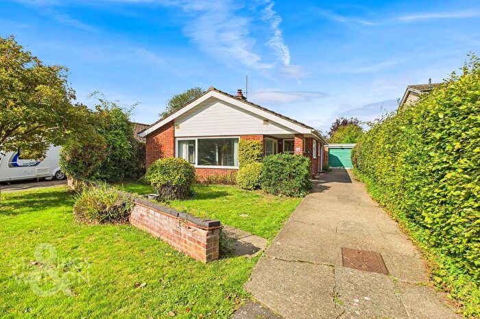 3 Bedroom Detached Bungalow For Sale In St. Davids Road, Hethersett, Norwich, NR9