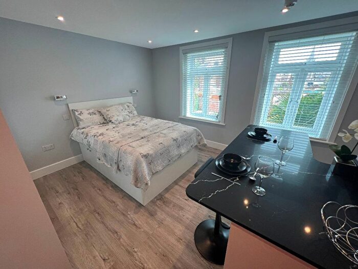 1 Bedroom Studio To Rent In Maple Road, Poole, BH15
