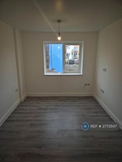 2 Bedroom Flat To Rent In London Road, Croydon, CR0