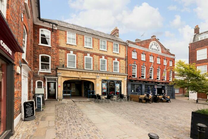 1 Bedroom Flat To Rent In Market Place, Wantage, OX12