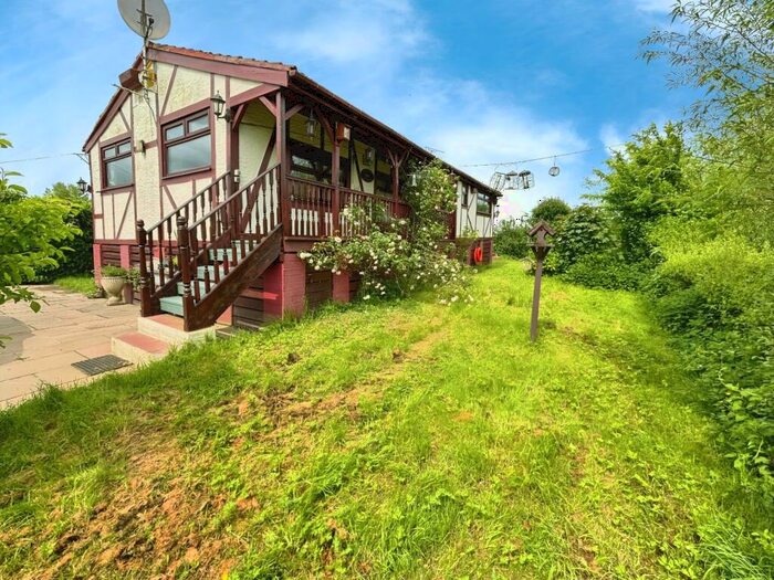 3 Bedroom Bungalow For Sale In Townfield Lane, Farndon, Chester, Cheshire, CH3