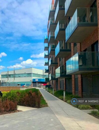 2 Bedroom Flat To Rent In James Smith Court, Dartford, DA1