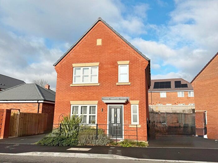 3 Bedroom Detached House For Sale In Cannadine Road, Kenilworth, CV8