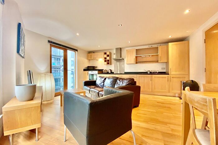 1 Bedroom Apartment To Rent In Crozier House, The Boulevard, Leeds, West Yorkshire, LS10