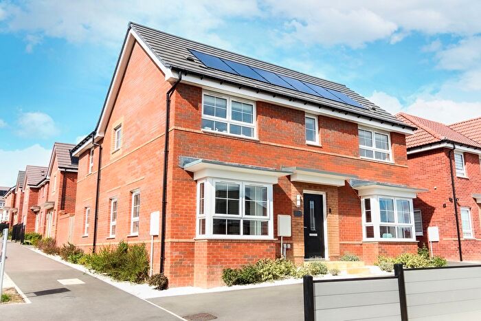 4 Bedroom Detached House For Sale In Prospero Drive, Wellingborough, NN8