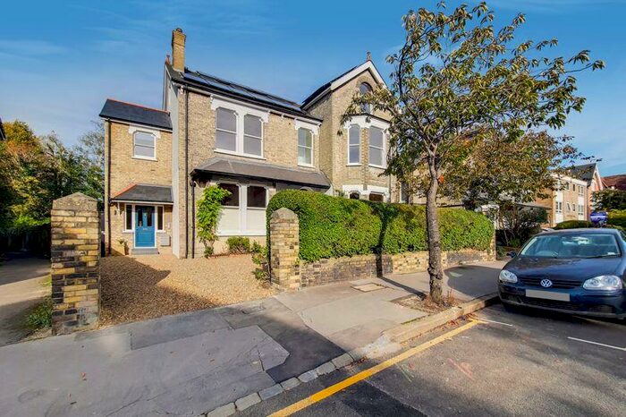 1 Bedroom Flat To Rent In Birdhurst Road, South Croydon, CR2