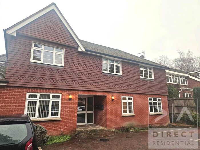 2 Bedroom Flat To Rent In College Road, Epsom, KT17
