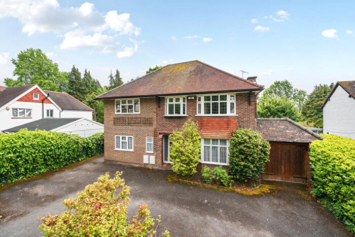 5 Bedroom Detached House For Sale In White Rose Lane, Woking, GU22