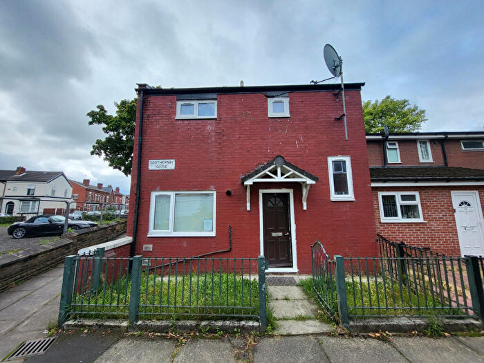 2 Bedroom End Of Terrace House For Sale In Southernby Close, Longsight, Manchester, M13