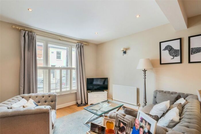 2 Bedroom Terraced House To Rent In Orbain Road, Fulham, London, SW6