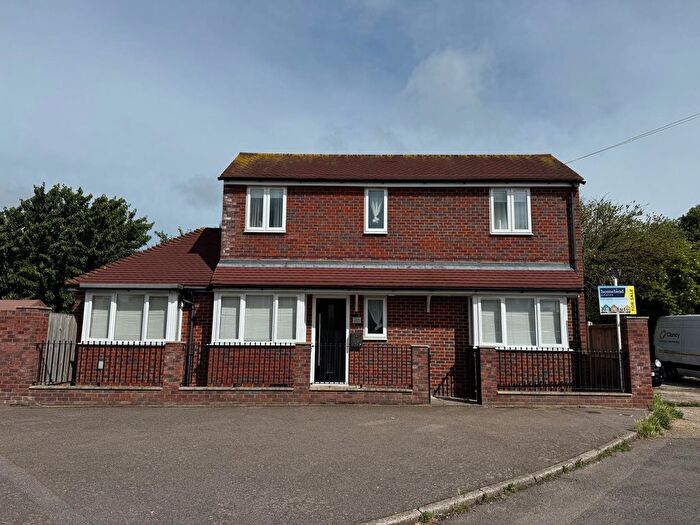 3 Bedroom Detached House For Sale In Norman Road, Broadstairs, CT10