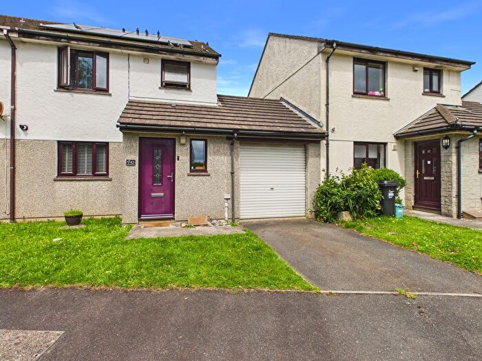 3 Bedroom Terraced House For Sale In Seneschall Park, Helston, TR13