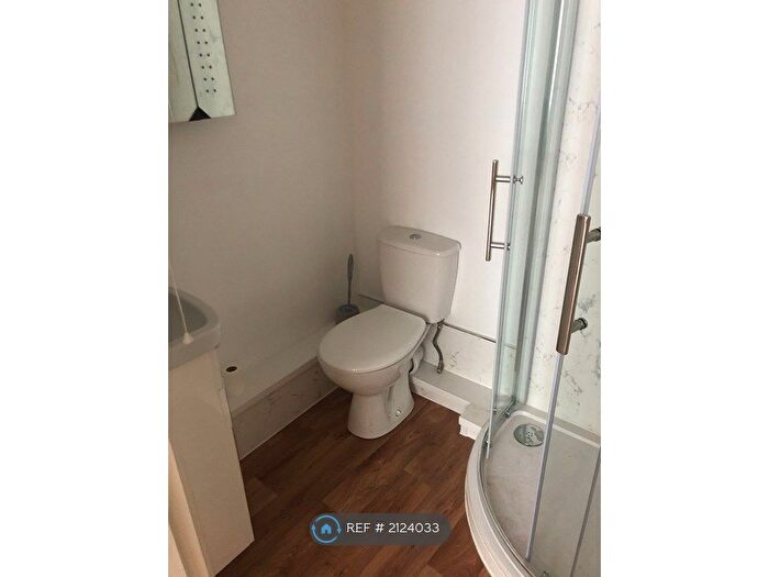 Studio To Rent In Courtybella Terrace, Newport, NP20