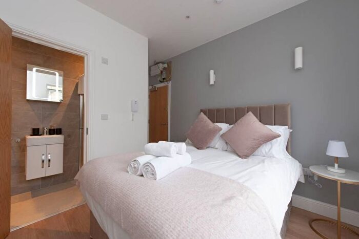 1 Bedroom Studio To Rent In Swinton St, London, WC1X