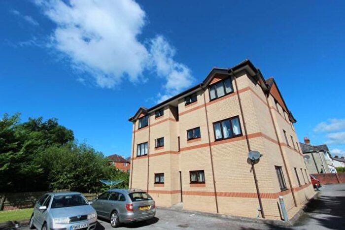 1 Bedroom Flat To Rent In Nightingale Grove, Shirley, SO15