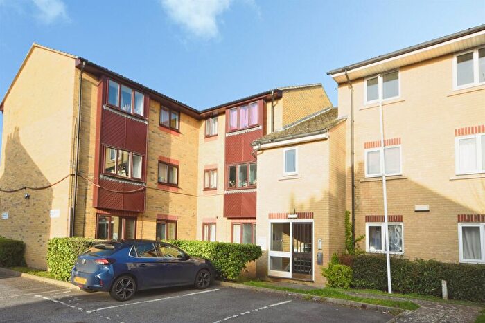 1 Bedroom Flat For Sale In Belle Vue, Chelmsford, CM2