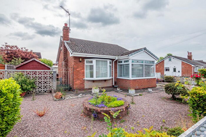 2 Bedroom Detached Bungalow For Sale In Shipley View, Davyhulme, Manchester, M41