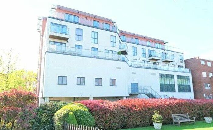 1 Bedroom Flat For Sale In High Street, Orpington, BR6
