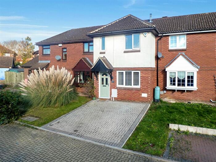 2 Bedroom Terraced House For Sale In Westwood Close, Great Holm, Milton Keynes, MK8