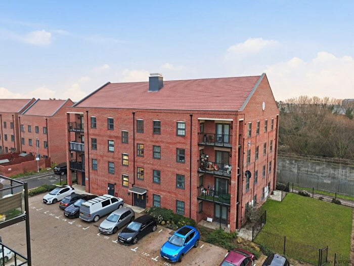 2 Bedroom Flat For Sale In Cavalier Court, Heriot Road, Rainham, London, RM13
