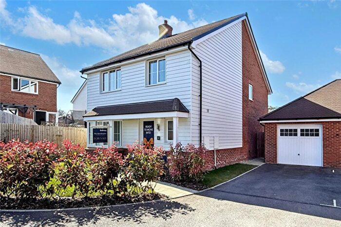 4 Bedroom Detached House For Sale In Blacklands Farm Way, Sherfield-on-Loddon, Hook, Hampshire, RG27