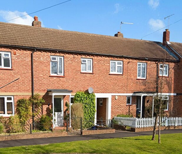 3 Bedroom Terraced House To Rent In Allen Close, Sunbury-On-Thames, TW16