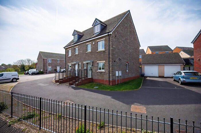 4 Bedroom Semi Detached House For Sale In White Farm, Barry, The Vale Of Glamorgan., CF62