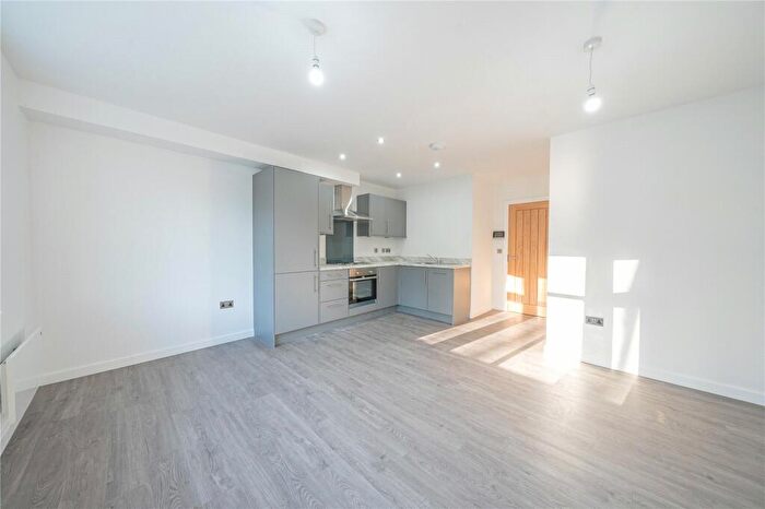 2 Bedroom Apartment To Rent In Shinda House, Apartment, Grove Lane, Leeds, West Yorkshire, LS6
