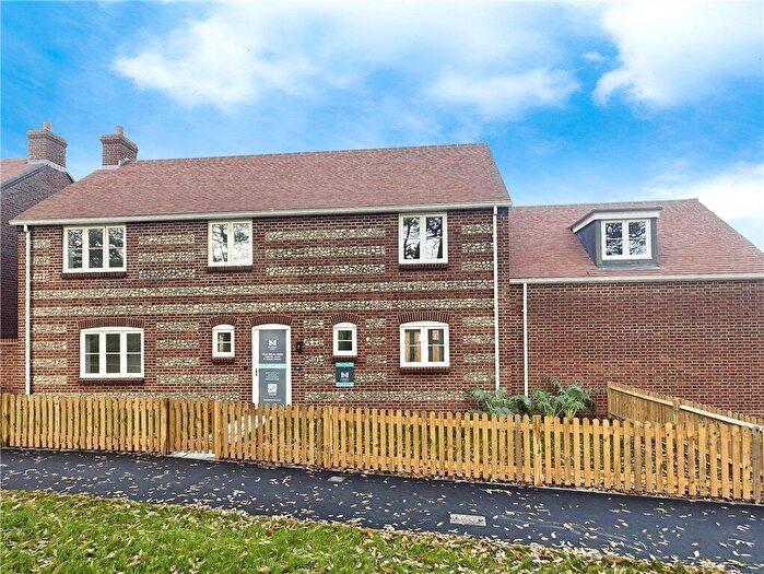 4 Bedroom Detached House For Sale In Wilfrid Street, North Baddesley, Southampton, Hampshire, SO52