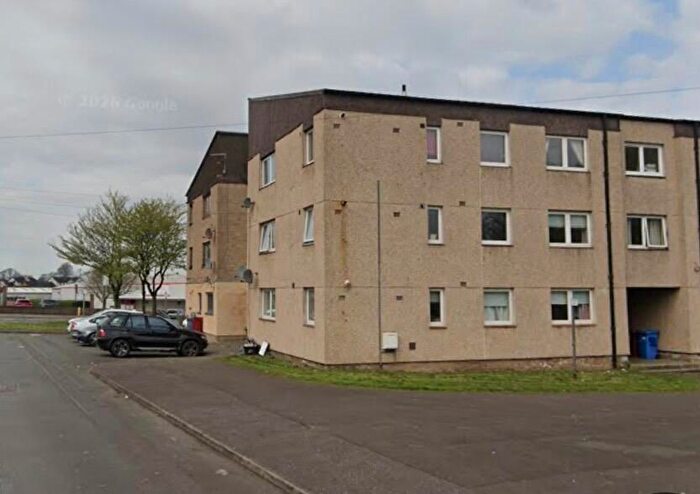 3 Bedroom Flat To Rent In Gairdoch Street, Falkirk, FK2