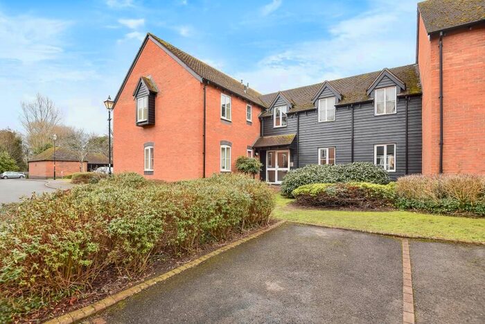 1 Bedroom Flat To Rent In Newbury, Berkshire, RG14