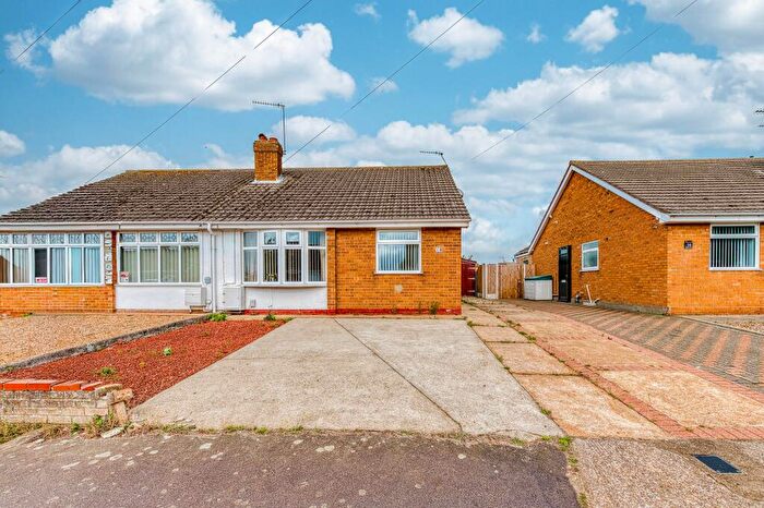 2 Bedroom Semi-Detached Bungalow For Sale In Willow Avenue, Bradwell, NR31
