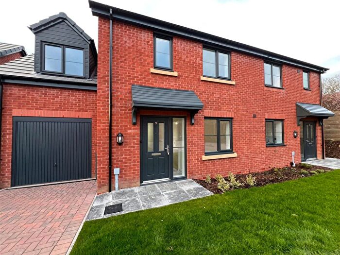 4 Bedroom Semi Detached House To Rent In Woodland, Abbey Road, B67