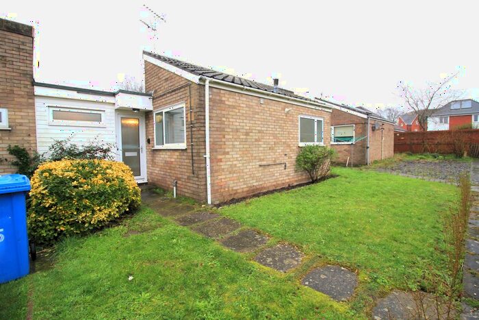 3 Bedroom Bungalow To Rent In Brentwood, Norwich, NR4