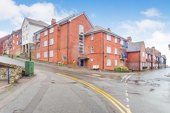 3 Bedroom Flat For Sale In Channel View, Folkestone, CT19