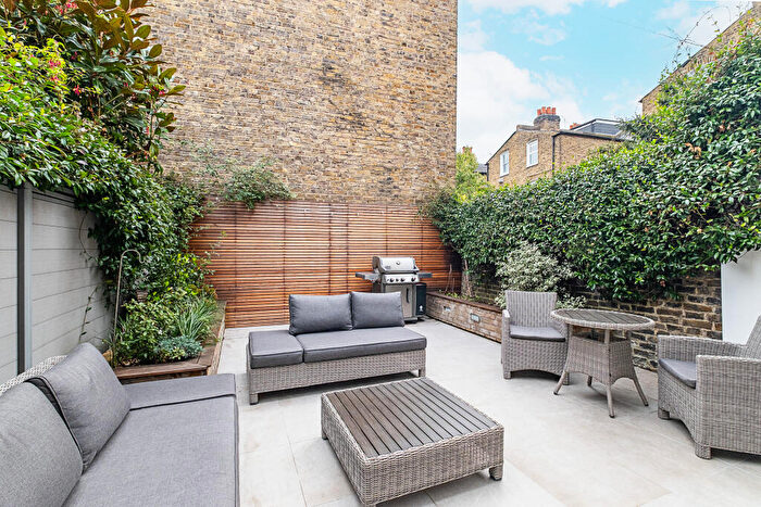 5 Bedroom House For Sale In Marmion Road, London, SW11