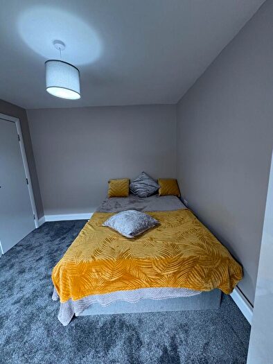 1 Bedroom Flat To Rent In Villa Road, Luton, Bedfordshire, LU2