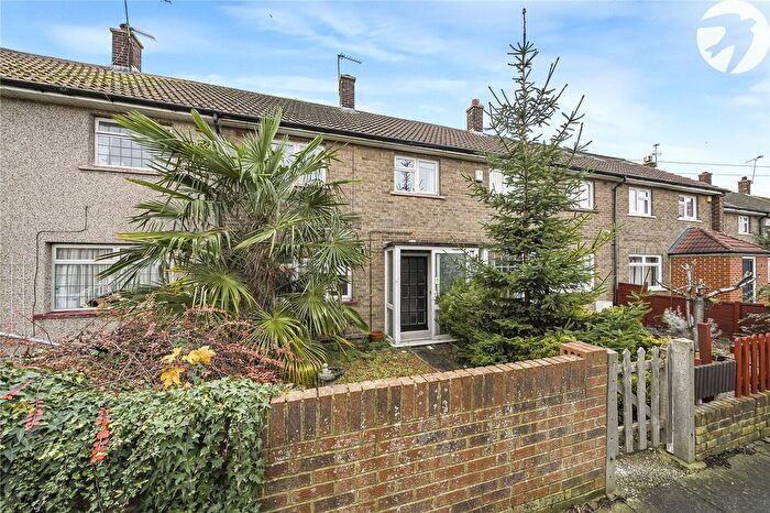 2 Bedroom Terraced House For Sale In Bondfield Walk, Dartford, Kent, DA1