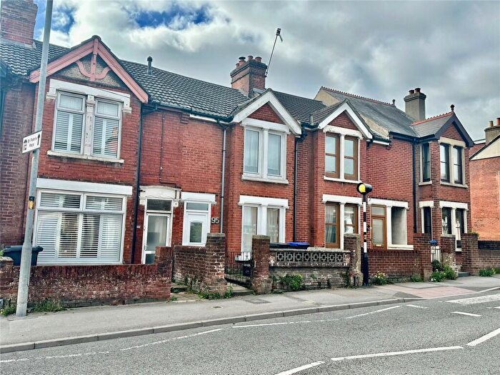 3 Bedroom Terraced House For Sale In Devizes Road, Salisbury, Wiltshire, SP2