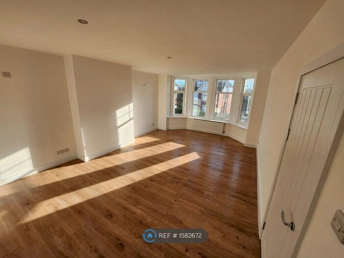 2 Bedroom Flat To Rent In Dorset Road, Bexhill-On-Sea, TN40