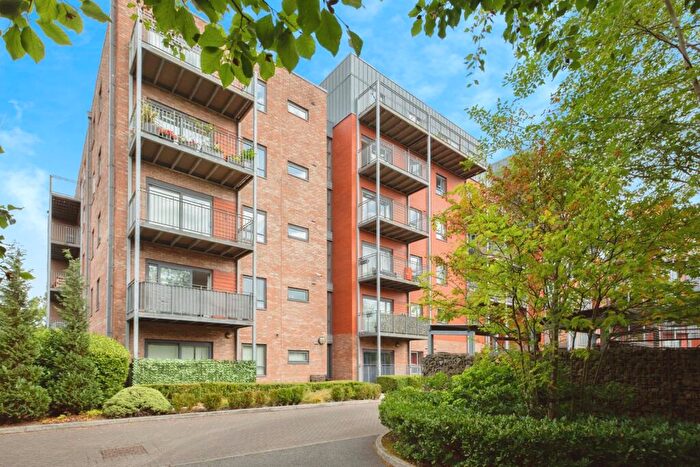 1 Bedroom Flat For Sale In The Waterfront, Manchester, Lancashire, M11