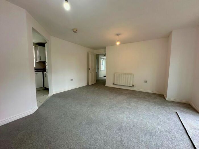 2 Bedroom Apartment To Rent In Black Diamond Park, Chester, CH1