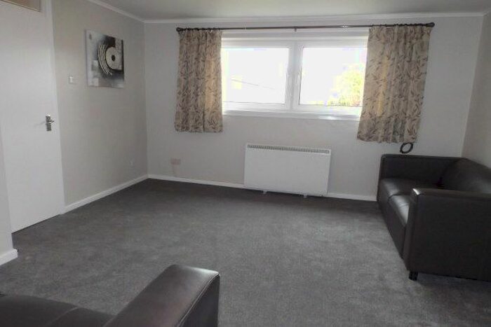 2 Bedroom Flat To Rent In Glen More, Glasgow G74